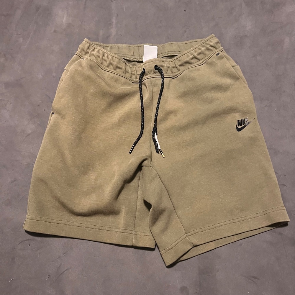 Nike Sportswear‎ Tech Fleece Shorts Mens Small Olive Green CU4503-222
